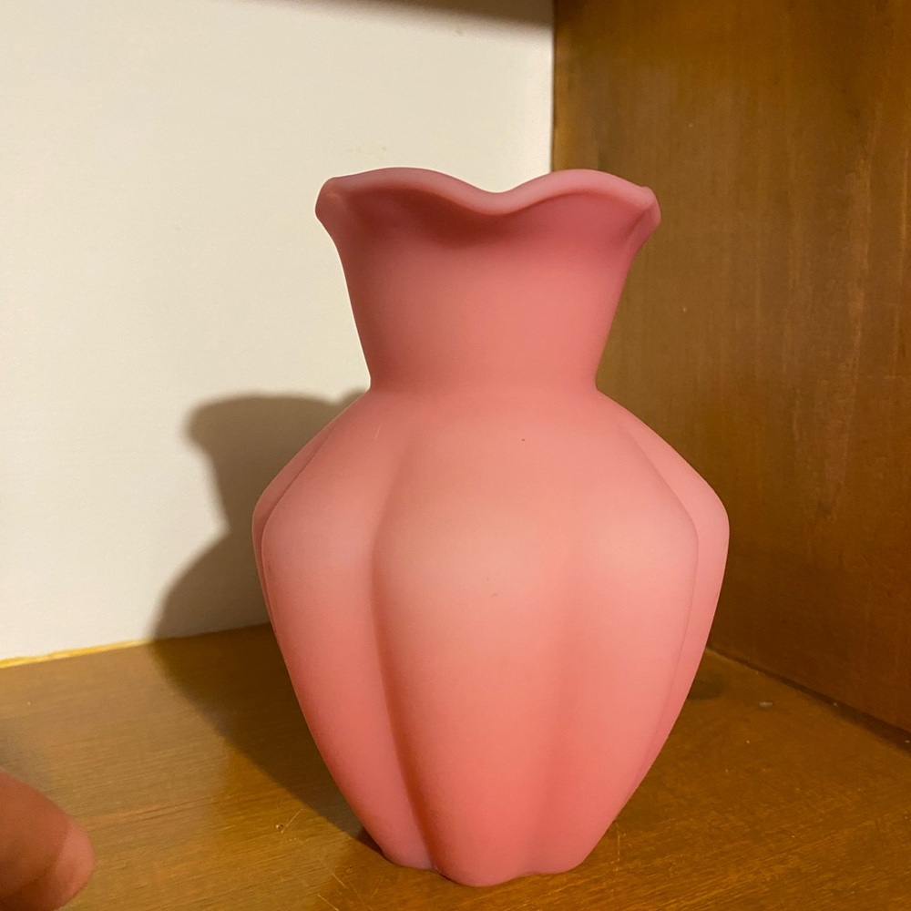 Fenton Glass Soft Pink Melon 16oz Pitcher - Picture 4 of 6
